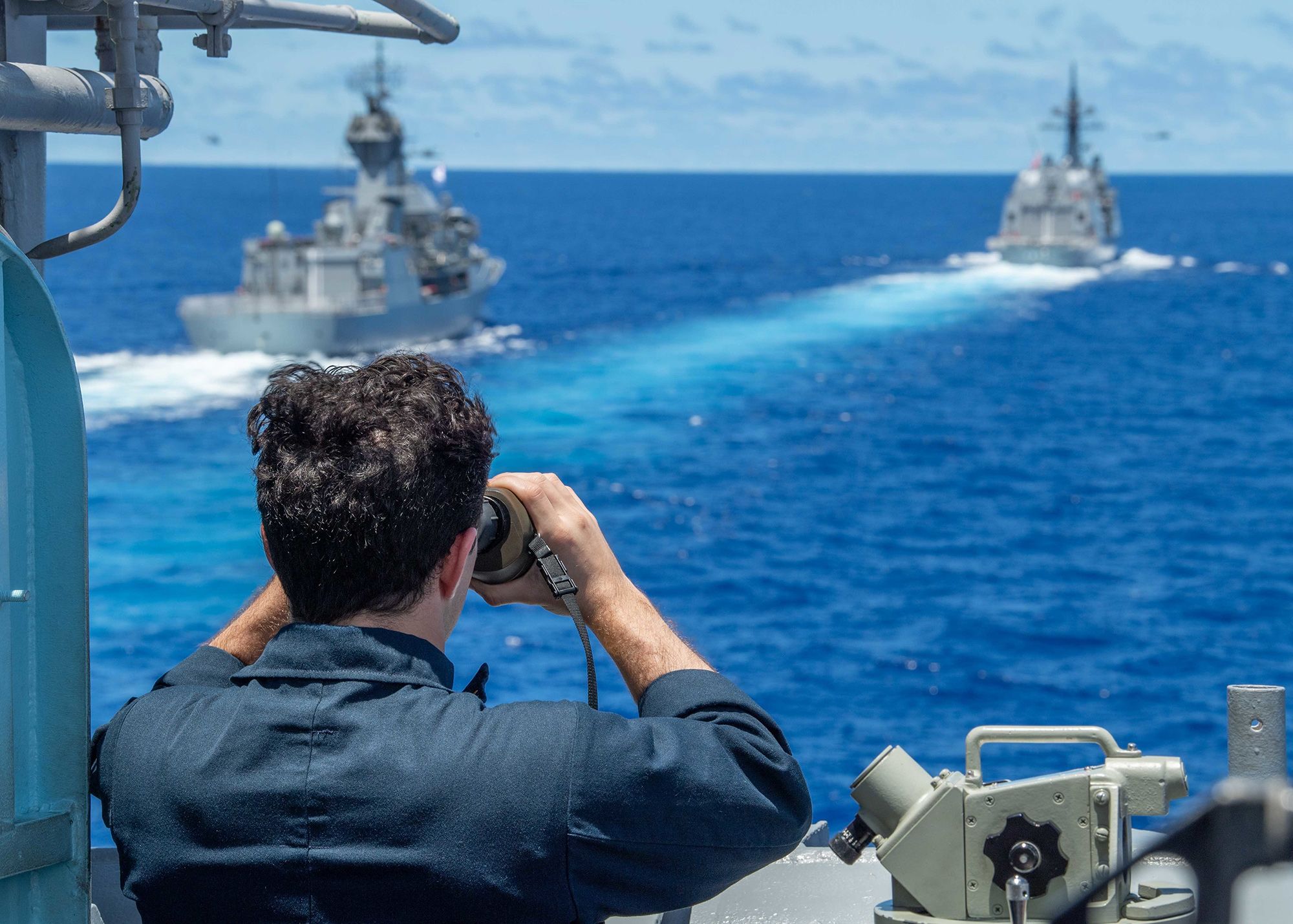 US Naval Buildup in South China Sea Escalates Tensions